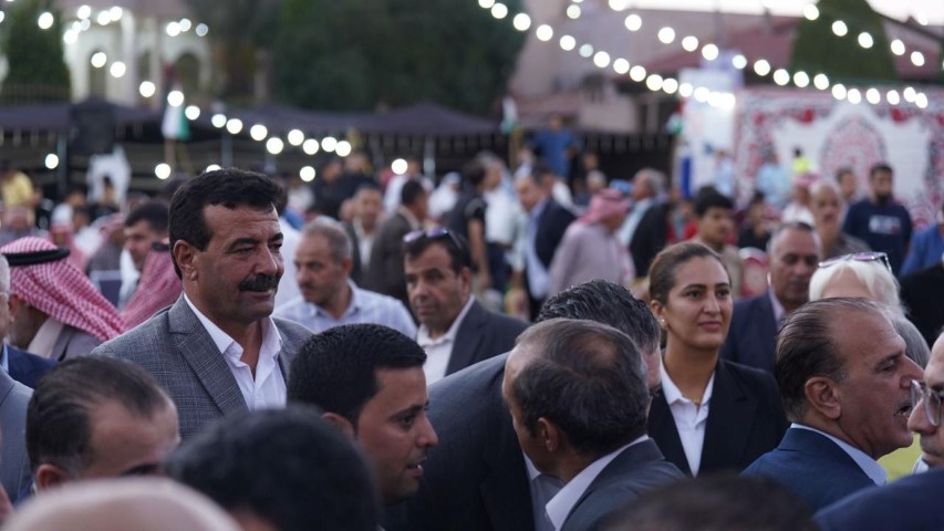 الحشود في محافظة مادبا يستقبلون حزب إرادة في مهرجان إنتخابي ضخم  - فيديو وصور 