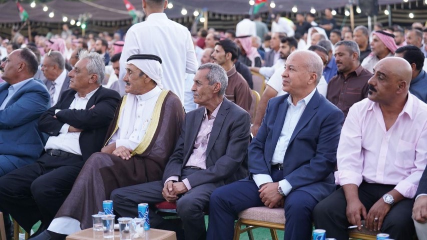 الحشود في محافظة مادبا يستقبلون حزب إرادة في مهرجان إنتخابي ضخم  - فيديو وصور 