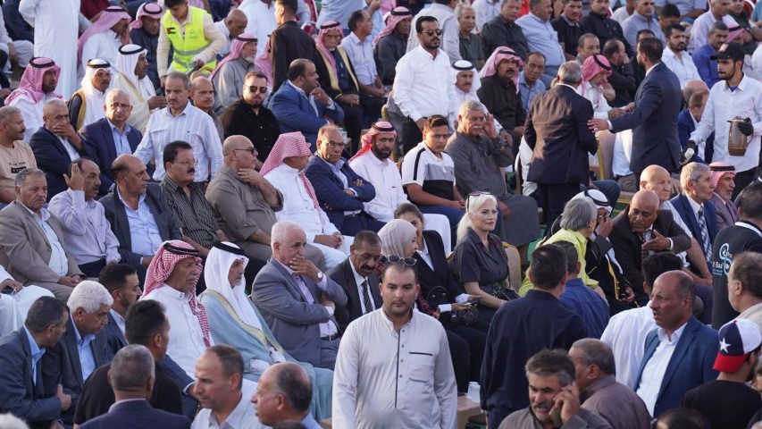 الحشود في محافظة مادبا يستقبلون حزب إرادة في مهرجان إنتخابي ضخم  - فيديو وصور 
