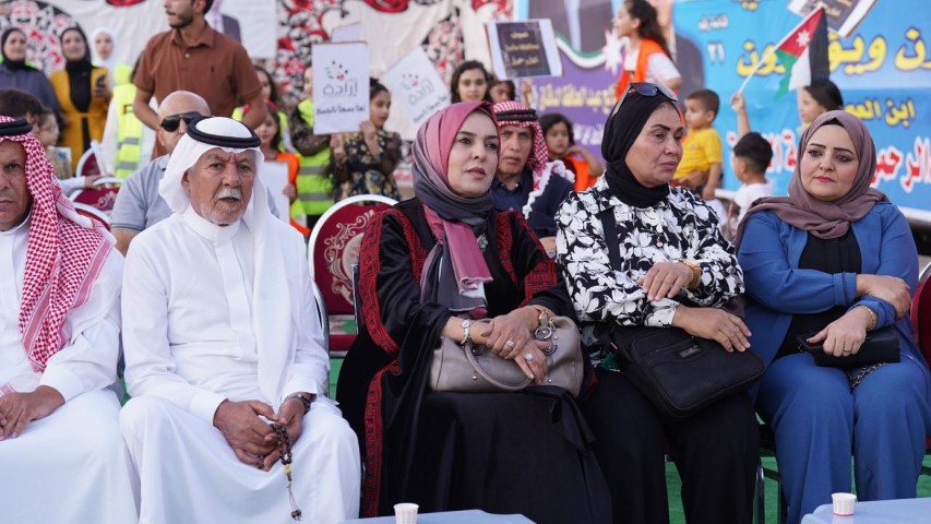 الحشود في محافظة مادبا يستقبلون حزب إرادة في مهرجان إنتخابي ضخم  - فيديو وصور 
