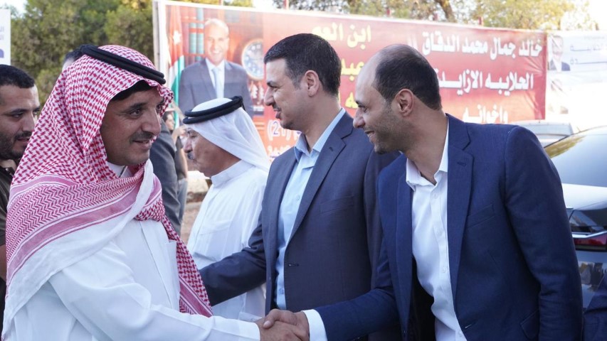 الحشود في محافظة مادبا يستقبلون حزب إرادة في مهرجان إنتخابي ضخم  - فيديو وصور 