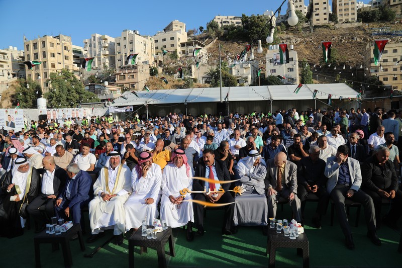 المرشح البستنجي يفتتح مقره الإنتخابي في عمان