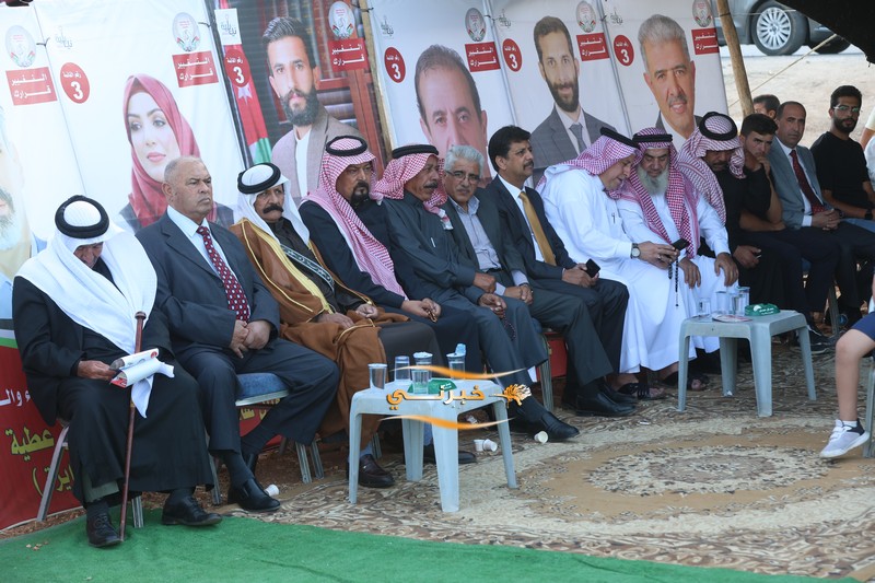 الآلاف يشاركون في حفل افتتاح مقر قائمة حزب البناء والعمل 