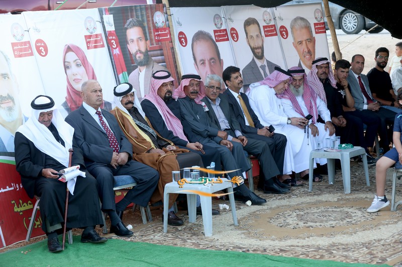 الآلاف يشاركون في حفل افتتاح مقر قائمة حزب البناء والعمل 