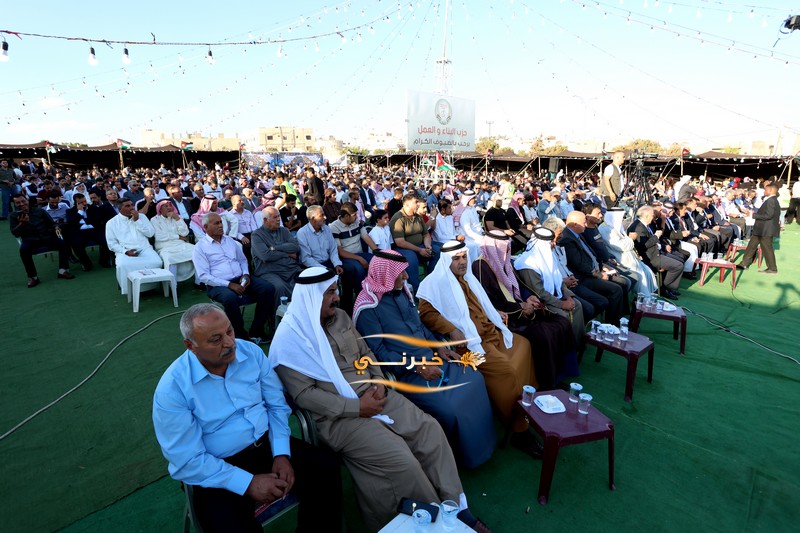 الآلاف يشاركون في حفل افتتاح مقر قائمة حزب البناء والعمل 