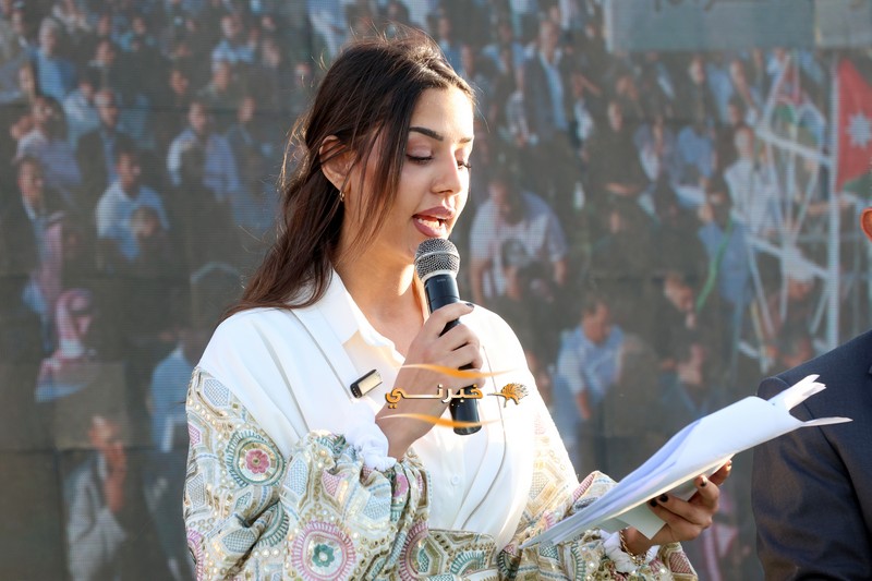 الآلاف يشاركون في حفل افتتاح مقر قائمة حزب البناء والعمل 