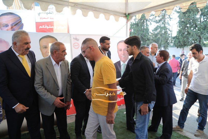  القيسي يفتتح مقره بحضور أعضاء قائمة الحزم - صور