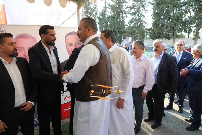  القيسي يفتتح مقره بحضور أعضاء قائمة الحزم - صور