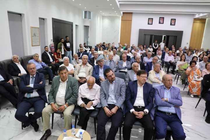 المعشر يحاضر حول الانتخابات الأمريكية في ديوان (آل عبد الهادي)