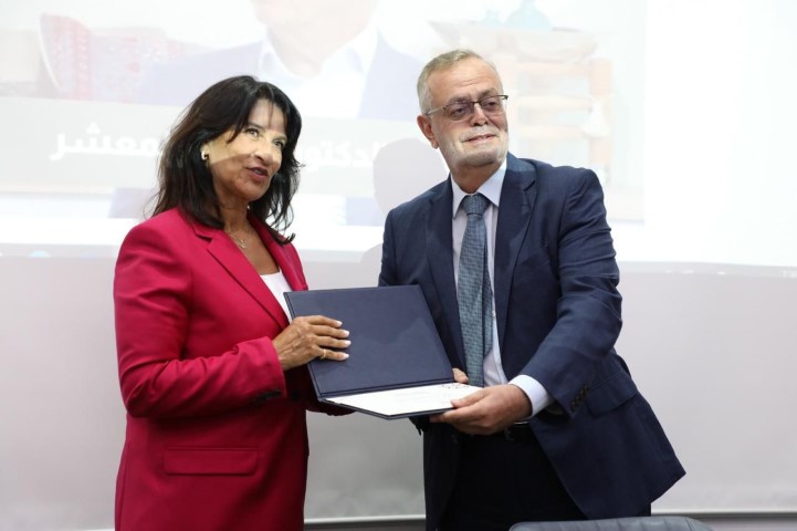 المعشر يحاضر حول الانتخابات الأمريكية في ديوان (آل عبد الهادي)