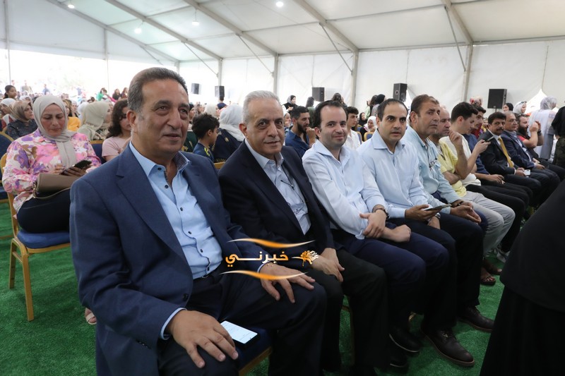 اللوزي أول مرشحة في القوائم المحلية تفتتح مقرها الانتخابي وسط حضور الآلاف