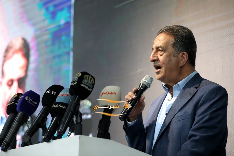 اللوزي أول مرشحة في القوائم المحلية تفتتح مقرها الانتخابي وسط حضور الآلاف