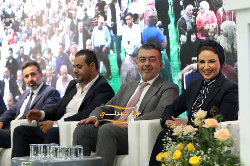 اللوزي أول مرشحة في القوائم المحلية تفتتح مقرها الانتخابي وسط حضور الآلاف