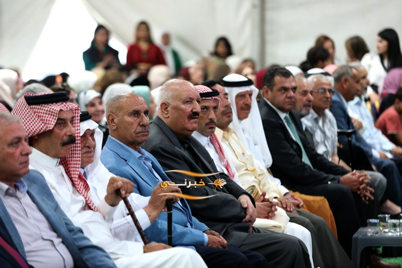 اللوزي أول مرشحة في القوائم المحلية تفتتح مقرها الانتخابي وسط حضور الآلاف