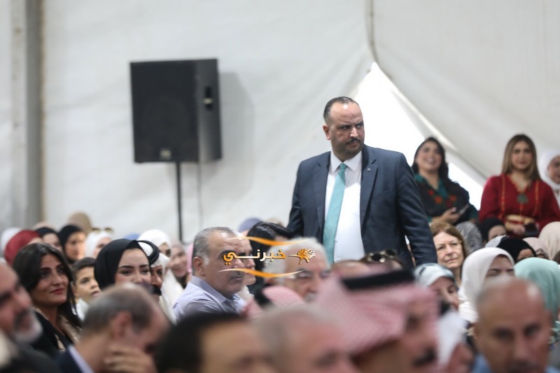 اللوزي أول مرشحة في القوائم المحلية تفتتح مقرها الانتخابي وسط حضور الآلاف