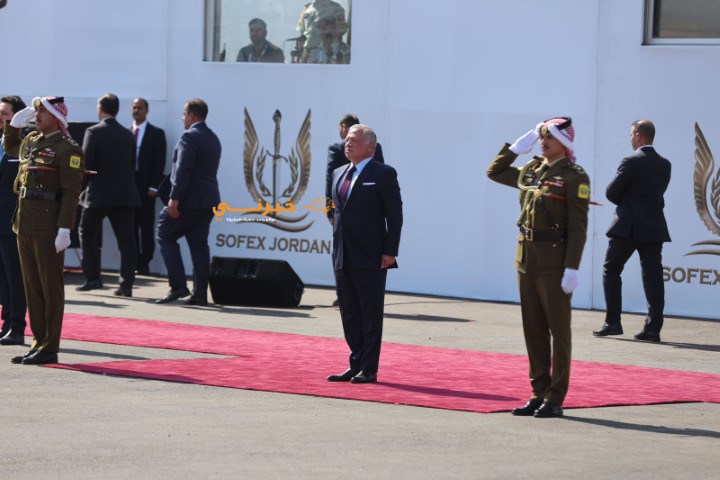 الملك وولي العهد في معرض (سوفكس) - صور