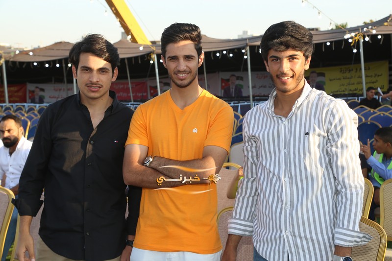 بحضور جماهيري يتجاوز 8 آلاف شخص.. مرشح إجماع المناصير (المهندس إبراهيم) يفتتح مقره الانتخاب