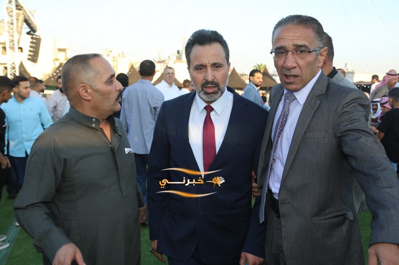 بحضور جماهيري يتجاوز 8 آلاف شخص.. مرشح إجماع المناصير (المهندس إبراهيم) يفتتح مقره الانتخاب