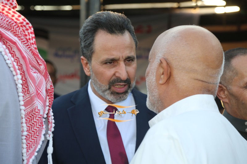 بحضور جماهيري يتجاوز 8 آلاف شخص.. مرشح إجماع المناصير (المهندس إبراهيم) يفتتح مقره الانتخاب