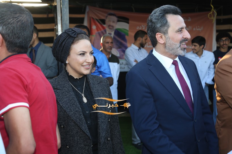 بحضور جماهيري يتجاوز 8 آلاف شخص.. مرشح إجماع المناصير (المهندس إبراهيم) يفتتح مقره الانتخاب