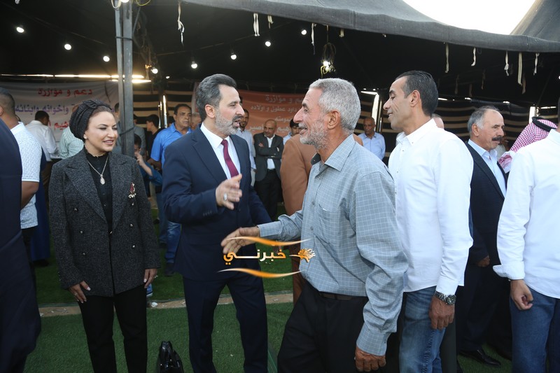 بحضور جماهيري يتجاوز 8 آلاف شخص.. مرشح إجماع المناصير (المهندس إبراهيم) يفتتح مقره الانتخاب