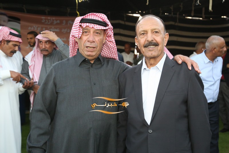 بحضور جماهيري يتجاوز 8 آلاف شخص.. مرشح إجماع المناصير (المهندس إبراهيم) يفتتح مقره الانتخاب