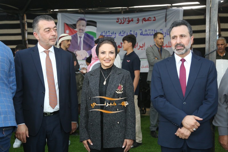 بحضور جماهيري يتجاوز 8 آلاف شخص.. مرشح إجماع المناصير (المهندس إبراهيم) يفتتح مقره الانتخاب