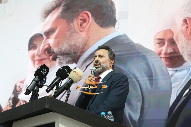 بحضور جماهيري يتجاوز 8 آلاف شخص.. مرشح إجماع المناصير (المهندس إبراهيم) يفتتح مقره الانتخاب