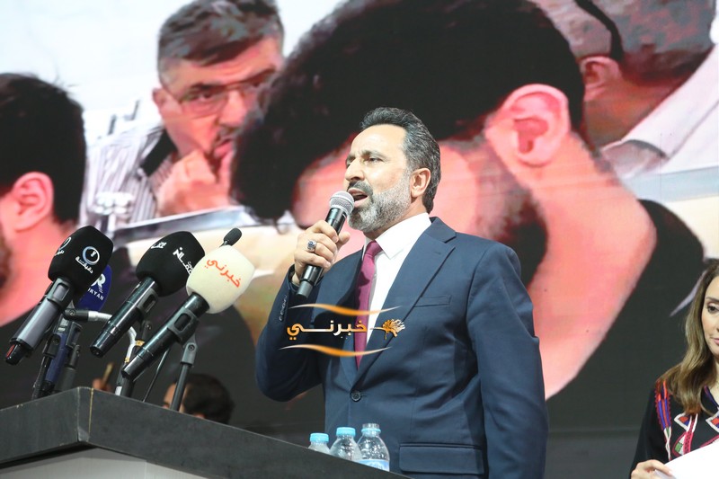 بحضور جماهيري يتجاوز 8 آلاف شخص.. مرشح إجماع المناصير (المهندس إبراهيم) يفتتح مقره الانتخاب