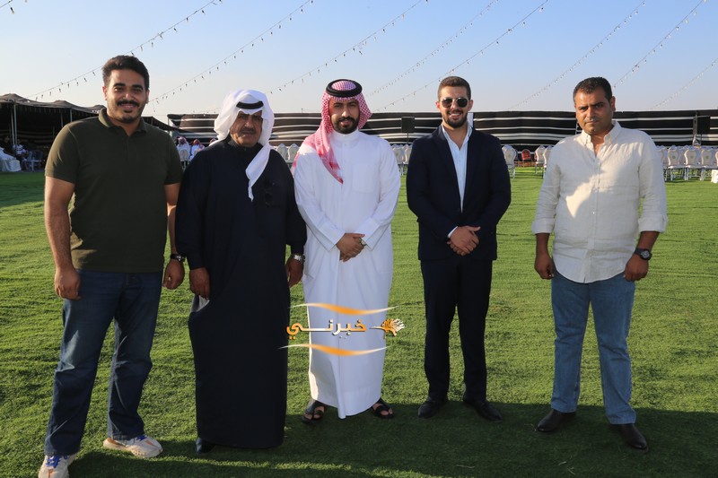 اقبال شديد وكثيف على افتتاح مقر سعادة النائب بسام الفايز