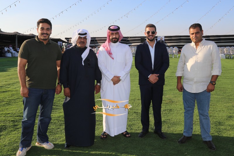 اقبال شديد وكثيف على افتتاح مقر سعادة النائب بسام الفايز