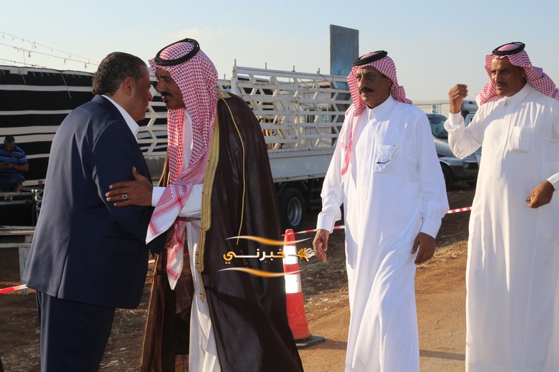 اقبال شديد وكثيف على افتتاح مقر سعادة النائب بسام الفايز