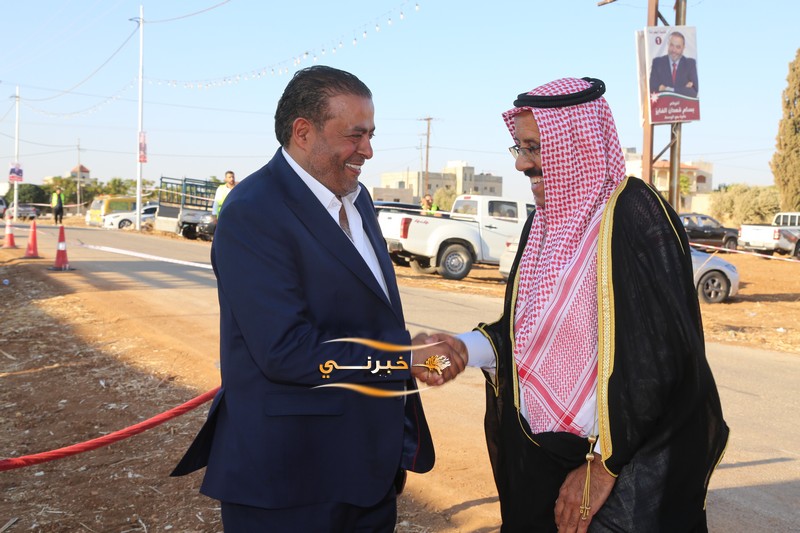 اقبال شديد وكثيف على افتتاح مقر سعادة النائب بسام الفايز