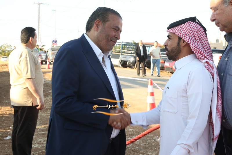 اقبال شديد وكثيف على افتتاح مقر سعادة النائب بسام الفايز