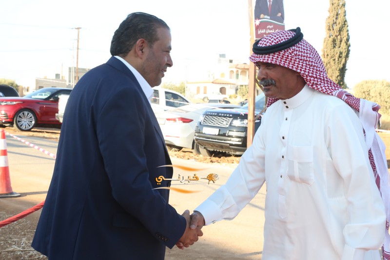 اقبال شديد وكثيف على افتتاح مقر سعادة النائب بسام الفايز