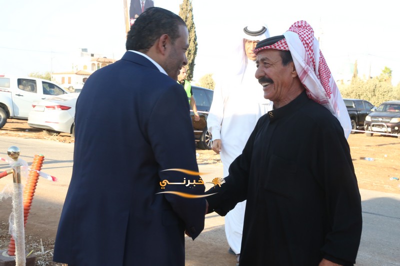 اقبال شديد وكثيف على افتتاح مقر سعادة النائب بسام الفايز