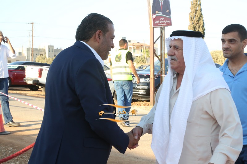 اقبال شديد وكثيف على افتتاح مقر سعادة النائب بسام الفايز