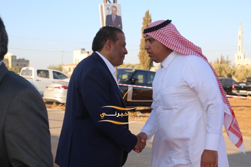 اقبال شديد وكثيف على افتتاح مقر سعادة النائب بسام الفايز