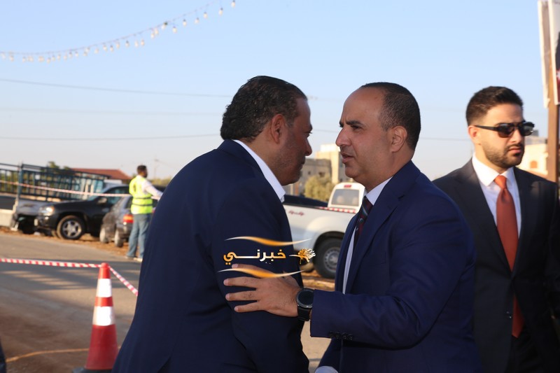 اقبال شديد وكثيف على افتتاح مقر سعادة النائب بسام الفايز