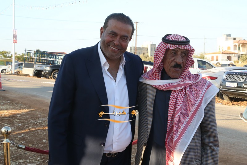 اقبال شديد وكثيف على افتتاح مقر سعادة النائب بسام الفايز