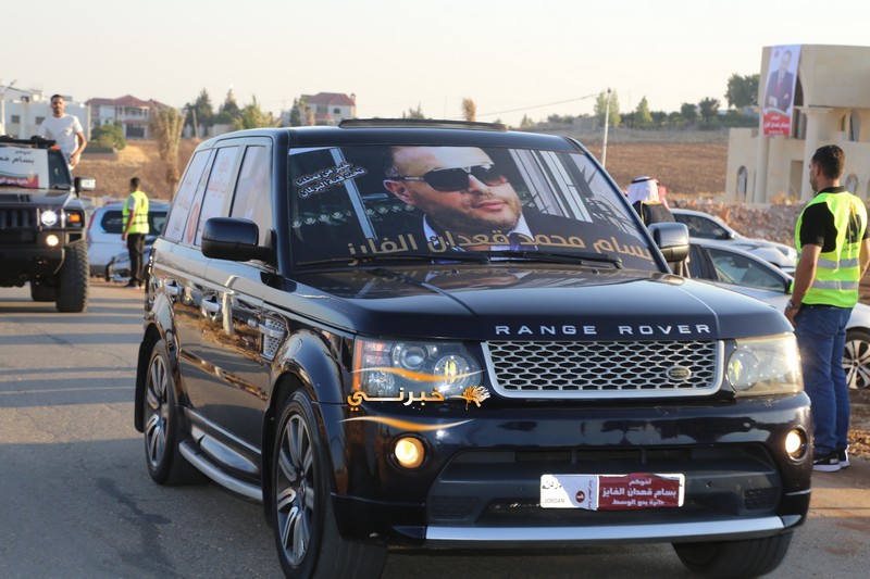 اقبال شديد وكثيف على افتتاح مقر سعادة النائب بسام الفايز