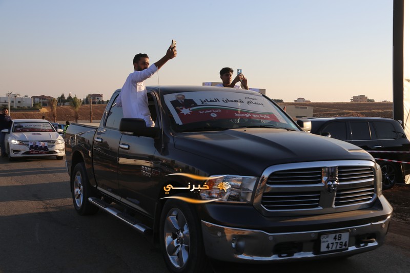 اقبال شديد وكثيف على افتتاح مقر سعادة النائب بسام الفايز