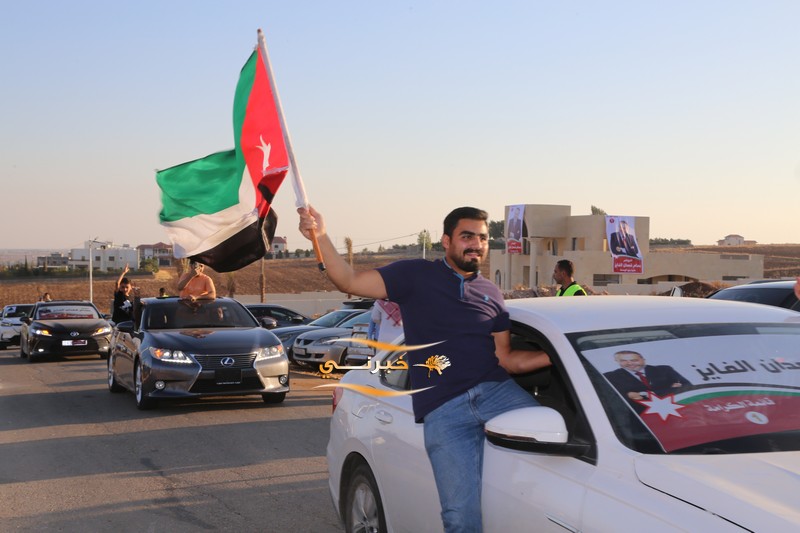 اقبال شديد وكثيف على افتتاح مقر سعادة النائب بسام الفايز