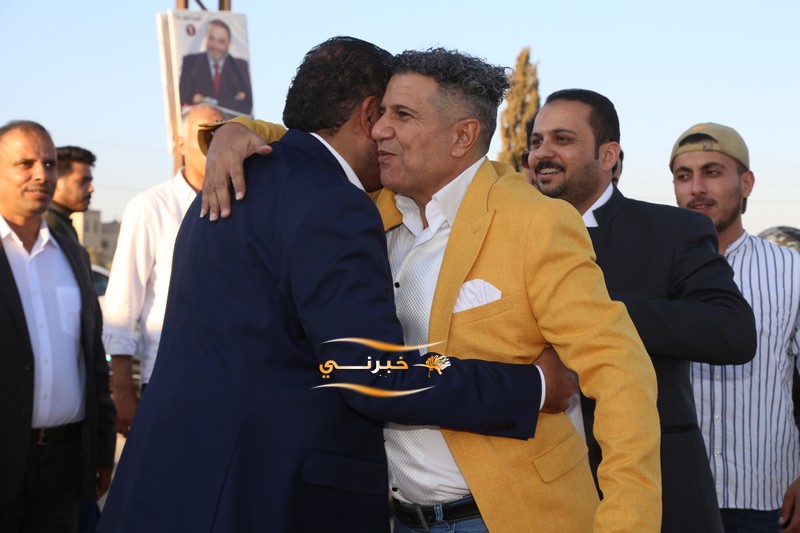 اقبال شديد وكثيف على افتتاح مقر سعادة النائب بسام الفايز