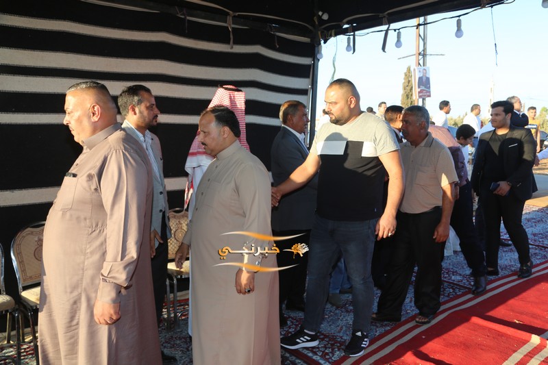 اقبال شديد وكثيف على افتتاح مقر سعادة النائب بسام الفايز