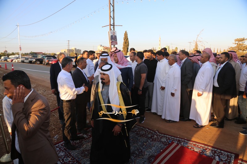 اقبال شديد وكثيف على افتتاح مقر سعادة النائب بسام الفايز