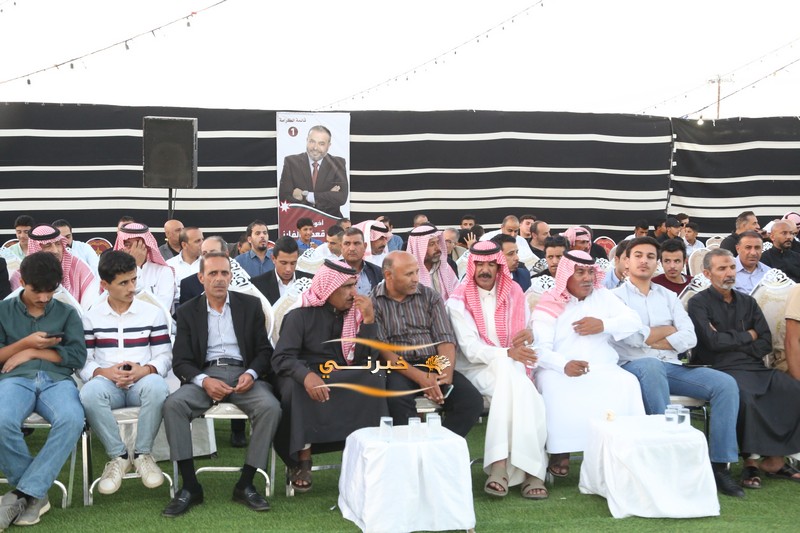 اقبال شديد وكثيف على افتتاح مقر سعادة النائب بسام الفايز