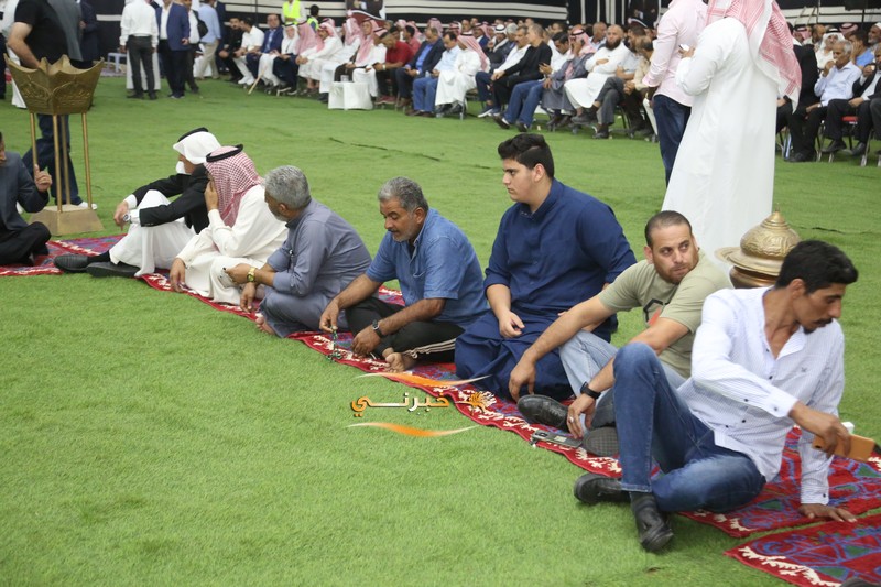 اقبال شديد وكثيف على افتتاح مقر سعادة النائب بسام الفايز