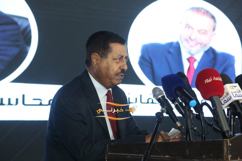 اقبال شديد وكثيف على افتتاح مقر سعادة النائب بسام الفايز