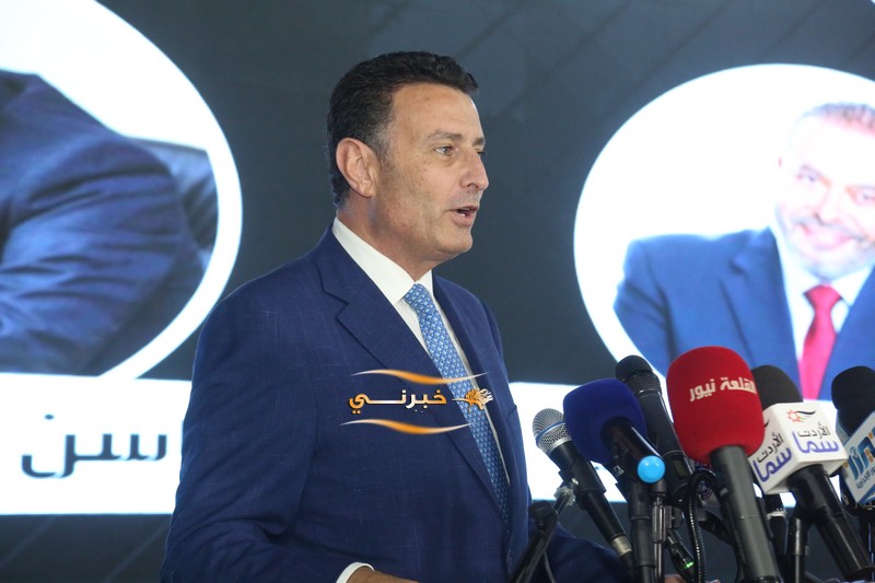 اقبال شديد وكثيف على افتتاح مقر سعادة النائب بسام الفايز